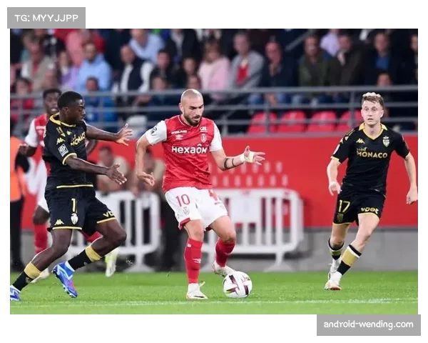 摩纳哥戈洛温踩踏犯规直红下场改变比赛走势 摩纳哥戈洛温踩踏犯规直红下场改变比赛走势