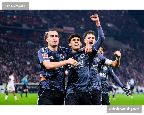 斯图加特4231阵型运转成熟，汉堡少打一人后战术体系彻底失效